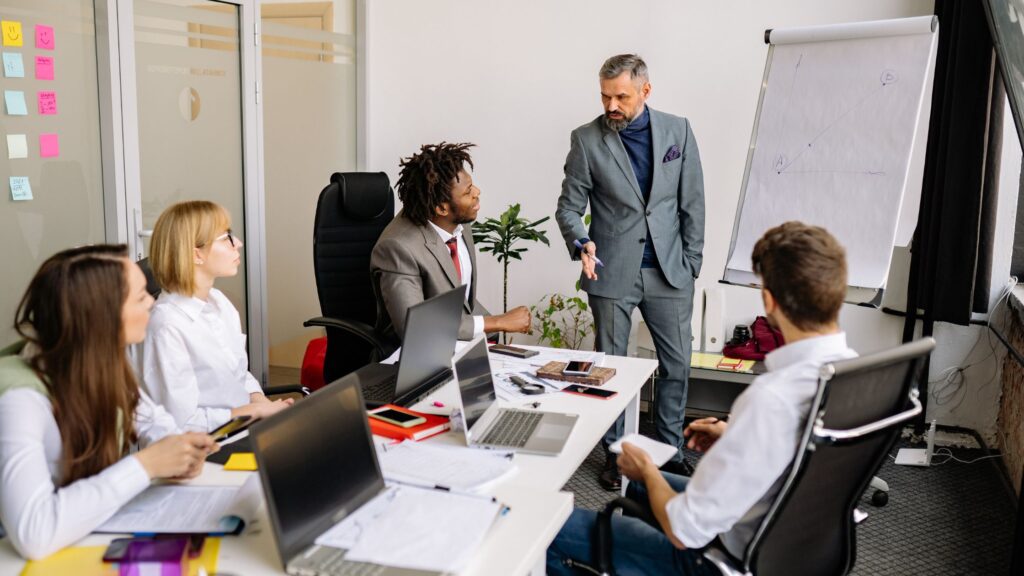 7 Ways to Build a Stable and Growing Sales Business 4 3